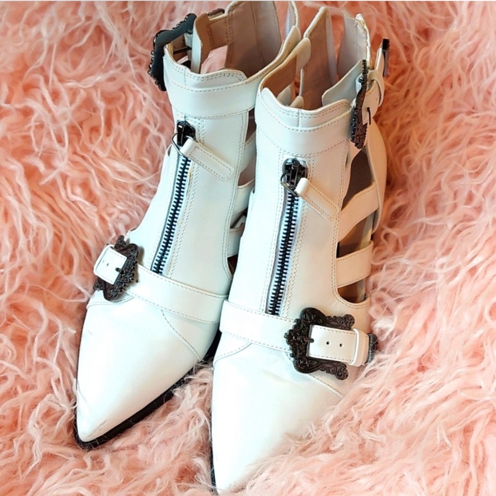 Nine West White Avant Garde 80s Punk Artist Ankle Boots Booties 5.5